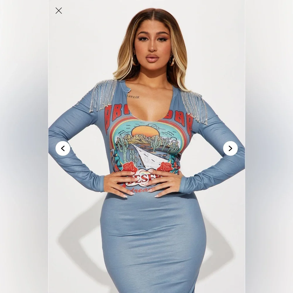 Blue Graphic Long Sleeve Maxi Dress - Picture 2 of 4